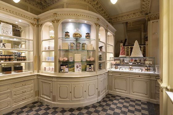 Une collation pour 2 à emporter chez Angelina Rivoli à Paris (75001)