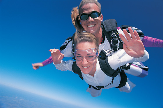 Saut en parachute depuis un hélicoptère à Morzine (74) - Haute Saison - le Samedi du 01/04 au 30/09