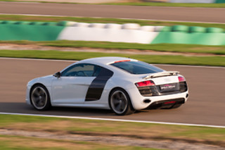 Découverte Audi R8 V10 (8 tours) sur le Circuit de Lohéac (35)