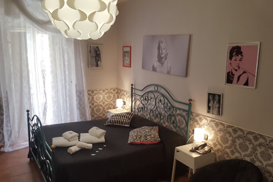 Hotel Cine Holiday - photo 2