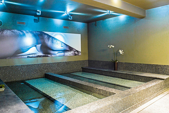 D-Hotel - photo 0