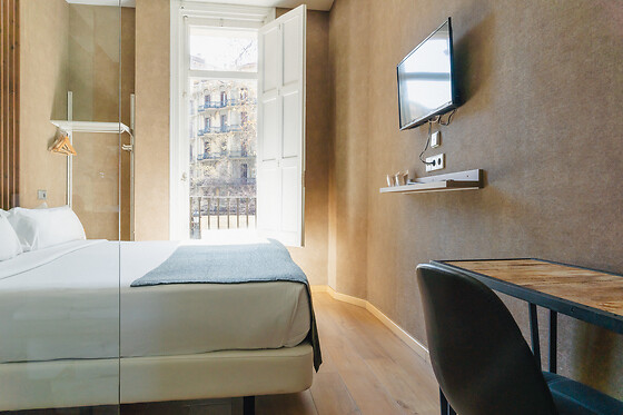 COSMOPOLITAN BOUTIQUE RAMBLA - photo 5