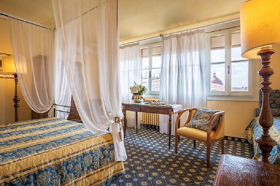 Hotel Palazzo Dal Borgo - photo 1