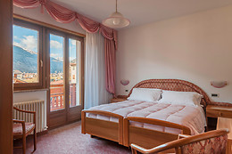 Family Hotel La Perla