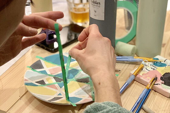 Atelier parent / enfant peinture sur céramique à Paris 17ème