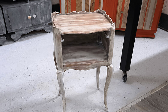 Atelier relooking de meuble en patine à Lacenas (69)