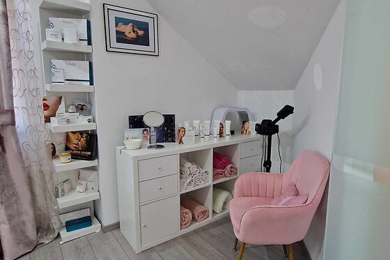 Lavender Beauty Salon - photo 3