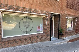 THE NAIL ROOM BY COCO