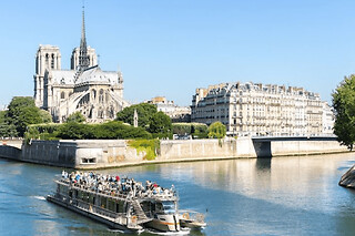 Croisière promenade sur la Seine par les Bateaux Parisiens - Enfant