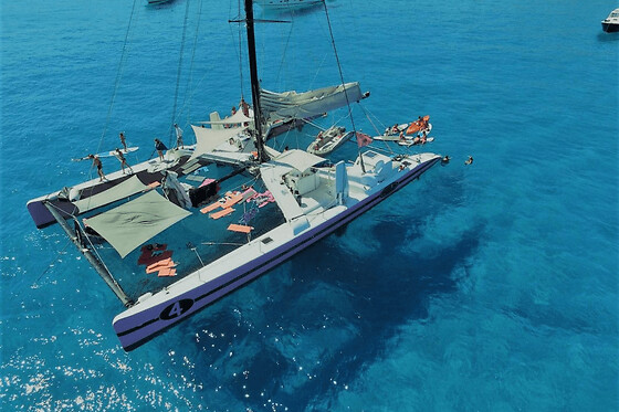 Journée en Catamaran vers le Cap Taillat depuis Cogolin - Tarif adulte