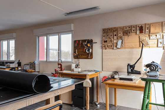 Atelier création d'un sac en cuir à Caen (14)