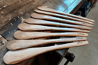 Atelier création de spatule en bois près de Fontainebleau (77)
