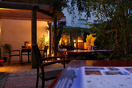 Aux 2 Roses (restaurant)