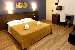 Hotel Tonic***