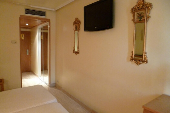 KEYTEL - photo 2