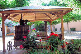 HOSTAL FABRELLAS