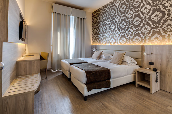 Hotel Parma e congressi - photo 3