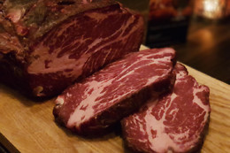 Steakhouse Meat Again