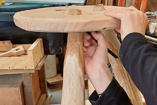 Atelier création de tabouret en bois près de Fontainebleau (77)