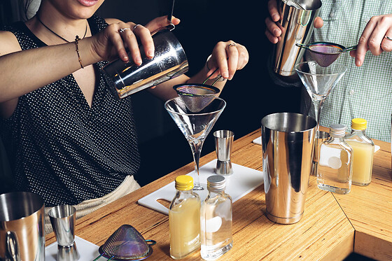 Atelier mixologie & création de 4 cocktails à Paris 11ème