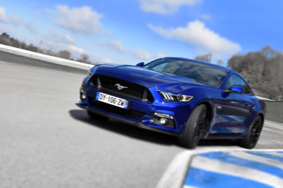 Pilotage d'une Ford Mustang GT - Circuit du Laquais - Champier (38)