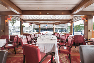Un dîner croisière pour 2 au Capitaine Fracasse à Paris (75015)