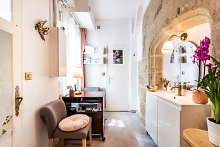 Un massage du corps californien chez Naturoderma à Paris (75006)