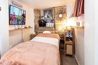 Un massage du corps californien chez Naturoderma à Paris (75006)