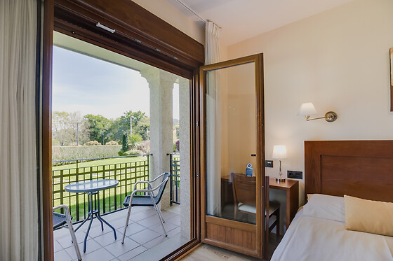 HOTEL RURAL CAMPANIOLA - photo 1