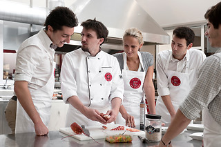 Cours de cuisine pour à l'atelier des Chefs à Toulouse (31)
