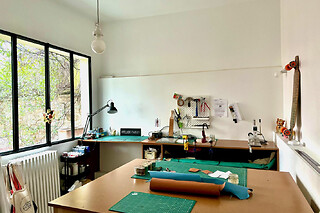 Atelier maroquinerie création d'un set de voyage à Paris 11ème