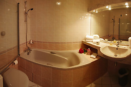Maison Brouzes Favier