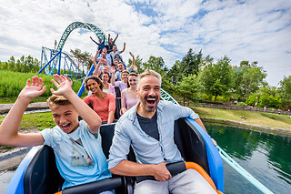 Parc Astérix - 2 jours et séjour pour 2