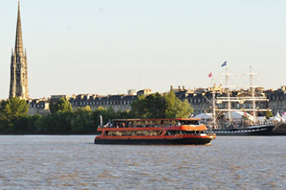Un déjeuner-croisière en duo chez Les bateaux Bordelais à Bordeaux (33)