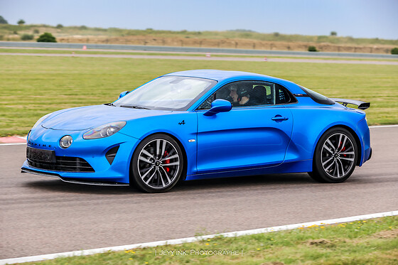 Duo Alpine A110S / Lamborghini Gallardo LP-560 (2x2 tours) sur le Circuit de Trappes (78)