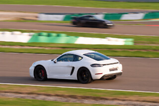 Découverte Porsche Cayman S 718 (5 tours) sur le Circuit de Ladoux (63)