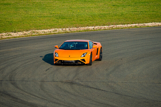 Découverte Lamborghini Gallardo LP-560 (4 tours) sur le Circuit du Bourbonnais (03)