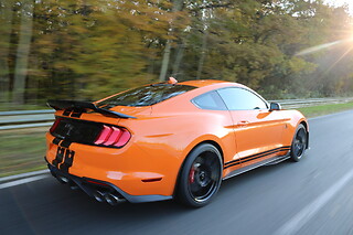Découverte Ford Mustang Shelby GT500 (5 tours) sur le Circuit de Nogaro (2.2km)
