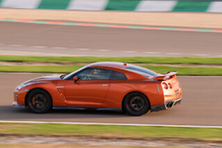 Découverte Nissan GTR (5 tours) sur le Circuit de Bresse (71)