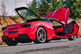 Duo Lamborghini Gallardo LP-560 / Ferrari 488 GTB (2x2 tours) sur le Circuit de la Ferté Gaucher (2.0km)