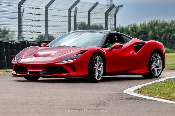 Découverte Ferrari F8 Tributo (3 tours) sur le Circuit de Folembray (02)