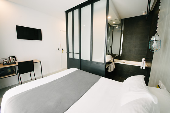 Séjour pour 2 à l'Hôtel ATYPIK à Clichy (92)