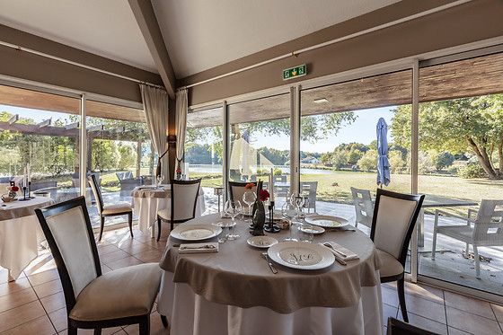 Un repas en duo aux Jardins du Lac à Trizay (17)