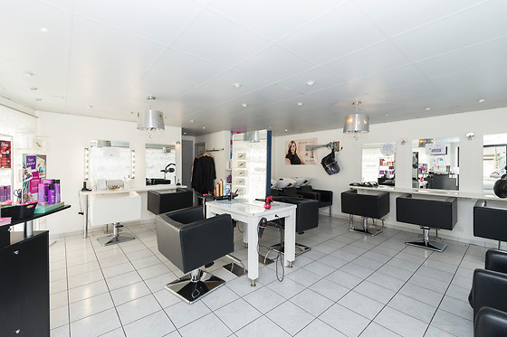 Institut et salon de coiffure Lena - photo 10