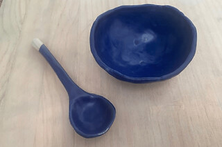 Atelier céramique création d'un bol avec cuillère aux Lilas