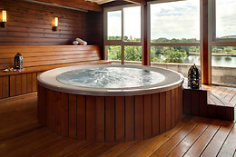 Relais & Châteaux La Cote Saint Jacques & Spa