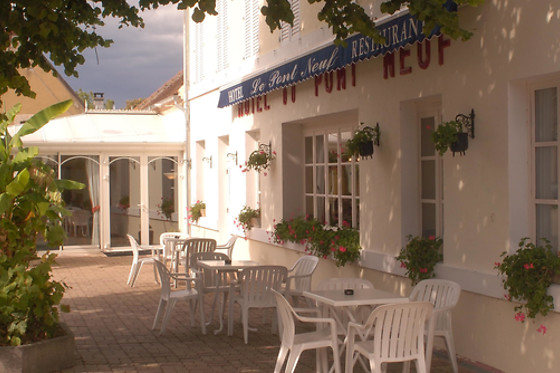Hôtel Restaurant du Pont Neuf - photo 2