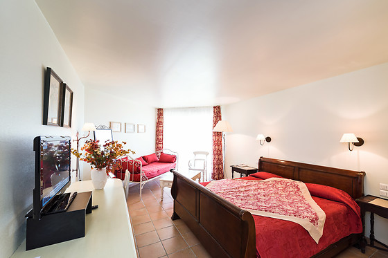 Hôtel Paradou Avignon Sud - photo 1