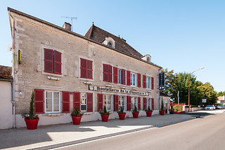 Séjour gourmand pour 2 à l'Hostellerie de la Chaumière à Arsonval (10)