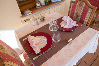 Séjour gourmand pour 2 à l'Hôtel des Trois Maures à Couches (71)